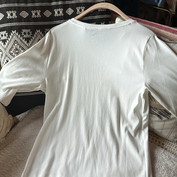 NWT GAP Top. Size Large. - Picture 4 of 4